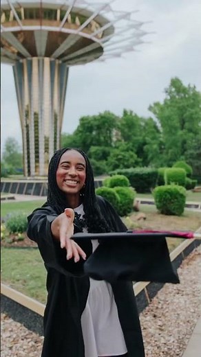 graduation photo inspo