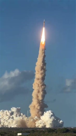 NASA Artemis 1 SLS Rocket Launch Real Footage 🚀🔥