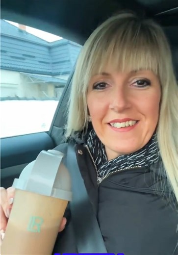Ez a videó egy kihívás része. ☺️ Most azt mutatom meg, hogyan építem be a mindennapjaimba a Body Mission-t. 🧋🍵🥘🍗 👉 Ha téged is érdekel, hogyan tudsz gyorsan és egészségeset enni, írd ide kommentbe, hogy GYORS! ⬇️ #bodymission #egészség #egészségeséletmód #fyp #fy @Ádám