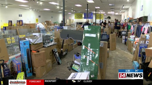 14 FIRST ALERT UPDATE: Pedestrian taken to hospital after being hit by semi; Plus, rain, snow, and colder temps in the forecast this week | 14 NEWS