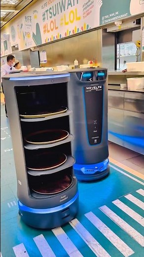 😳 Robots work as a restaurant waiter | deliver the food to customers 🍱 | world most trending🌎