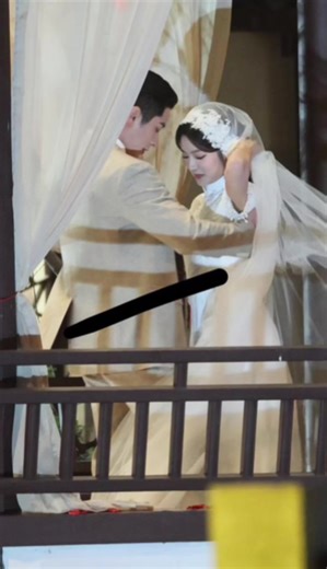 The proposal in the Republican era… Cici and Leizi look absolutely gorgeous! 🥰✨#XuRuohan #yepingjun #chenglei #thelamentofautumn🍂