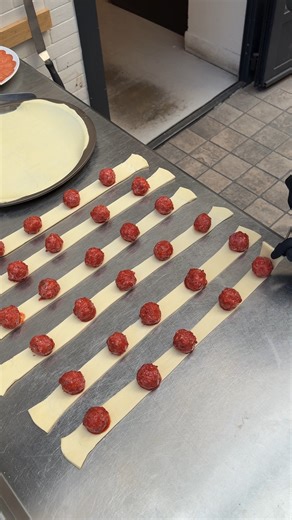 Meatball Crust Pepperoni Pizza🍕 | Chefclub Network