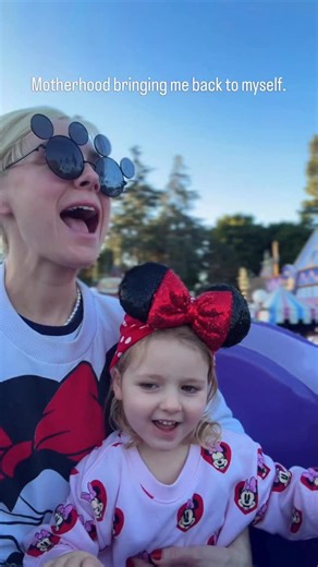 Motherhood brings you back to yourself. And sometimes it looks like a Dumbo ride. 🐘💫 | Alessandra Torresani