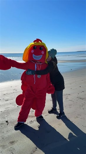 Visit Barrington Nova Scotia on Instagram: "Sunshine, salty air, and lots of runners crawling the coast with Lucy! 🦞🏃‍♀️ What a perfect Lobster Crawl day at Stoney Island Beach. #LucysCoastalCrawl #NovaScotiaLobsterCrawl #lobstercapitalofcanada #visitbarrington"