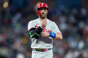 Heated Bryce Harper defends entire Phillies team in near-fight with Rockies (Video)