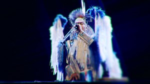 87 reactions · 22 shares | Native American hip-hop artist and dancer Supaman's art breaks down stereotypes beat by beat. He performed at Banff Centre in 2015 and returns this Friday @ 730 PM for a night of music and motivational stories in The Jenny. Watch as Supaman speaks to how he came to meld his Indigenous culture with hip-hop to spread a message of hope, then book your tickets to his live performance this Friday  https://bit.ly/3H0VRrP | Banff Centre for Arts and Creativity | Facebook