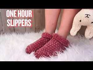 CROCHET SLIPPERS in Under 1 Hour! (Super Easy Velvet Socks)