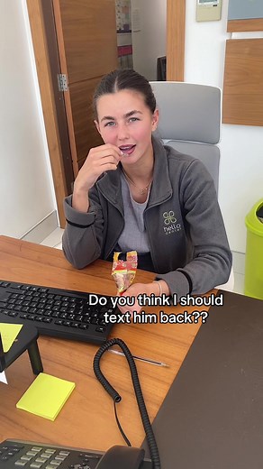 The Work of a Receptionist Explained