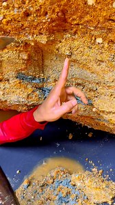 The best material in the world is yellow material, which is a material containing gold grains found under river flows. #tambangemasrakyat #lokingforgold #tambangemasindonesia #tambangemaspapua #goldhunter #goldnugget #goldrush #rivergold #antum #gold | Karebet Gold Hunter