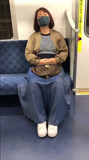 Japanese woman sleeping on the subway￼