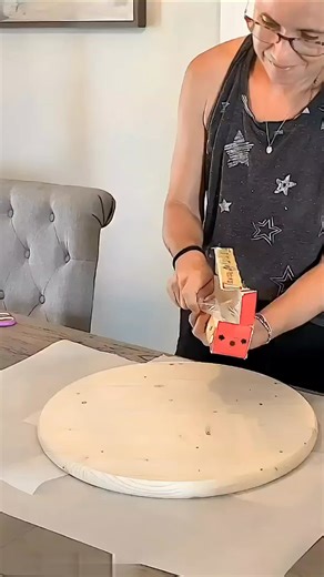 We're OBSESSED with how this turned out! 😍 No fancy tools. No 10-step tutorial. Just a little diy magic. ✨ Follow for more ideas! Credit: IG shellychicboutique | Home Designing