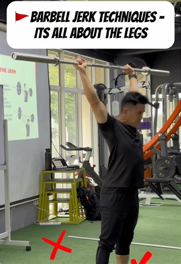 🚩 Power in Olympic weightlifting doesn’t come from the arms alone. In movements like the Split Jerk, the bar is primarily driven upward through a powerful leg drive and hip extension. The force generated by the lower body is transferred through the body to accelerate the bar, while the arms guide and stabilize the bar overhead during the catch phase. This coordinated triple extension of the hips, knees, and ankles allows the body to function as an efficient kinetic chain, helping athletes produ