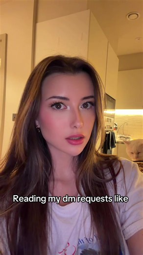 Exploring the Disgusting Yet Fascinating in Alice Winterhold's DMs