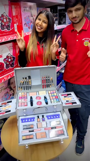 400K views · 2.5K reactions | ✨ Exclusive Beauty Deal at Gift Action! ✨  Get your Makeup Kit now for just 140 AED!  Perfect for daily use or as a special gift.  Limited stock available – don’t miss out!  Available at Gift Action – Mafraq Branch  Hurry up and grab this amazing deal before it’s gone! #GiftAction #MakeupKit #SpecialOffer #BeautyDeals #Mafraq | Gift Action | Facebook