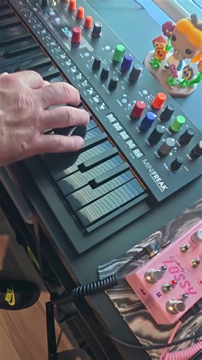 Sci-fi sounds on the Arturia Minifreak