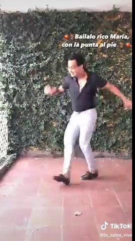 Brandon Perez Salsa Dancing | Social Dance in Cali
