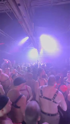 #MarketDays #Chicago went completely crazy last year 🤪and this year the sexy chaos that you can only find at the #BrutParty is moving to Sound Bar, a venue twice the size! 🕺2 main dance floors, one VIP room, 6 insane DJs built to keep the energy on dance floor moving all night.