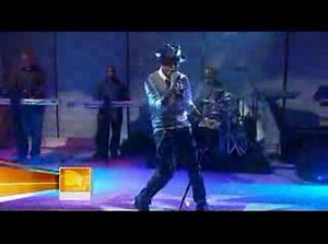 Ne-Yo sings Because of You in the TODAY show
