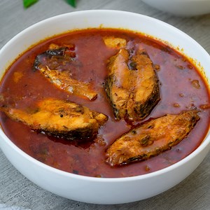Chepala Pulusu Recipe (Andhra Fish Curry)