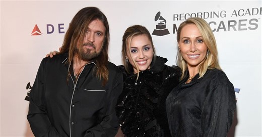 Inside Miley Cyrus' family drama ahead of the 2026 Grammys