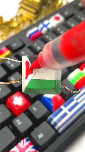 Painting the Palestine Flag on my Mechanical Keyboard 🇵🇸 | DIY Custom Keycaps