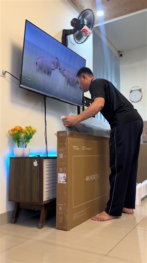 Video Unboxing Tv TCL 50V6C Google Tv 4K UHD, rekomended! No debat! 😁 #TCL50v6c #videounboxing #tv50in #rekomendasitv