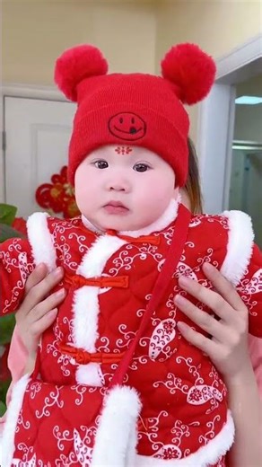 These floral print cotton-padded jacket sets for babies