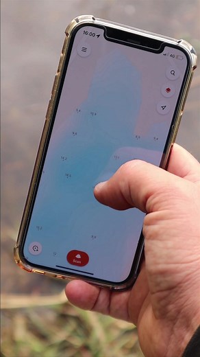 Does your fishing session start with the Fish Deeper Premium app?📱 Don't forget that you can analyze bathymetric maps here while still at home!