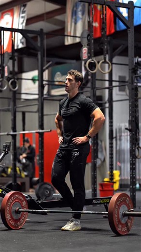 Zach Carroll-Ramirez | Crossfit WODs for Everyone on Instagram: "Program is LIVE. 🔗 in Bio to Join. 💪🏻🔥😎 Metcon - 4 Sets, 1:00 Rest Between Sets: 10 Back Squats (155/105) 250/200 Meter Row 50 Double Unders 250/200 Meter Row 10 Hang Power Cleans Score = Total time to Complete all 4 Rounds Scaling Options: Barbell - 115/85 Double Unders - 75 Single Unders Row - 200 Meter Run #crossfit #workoutoftheday #functionalfitness #workout #ﬁtness #wod #gymworkout #crossfitworkout #athomeworkout #workou