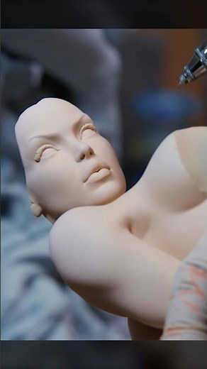 Painting a $700 Poison Ivy Batman Statue 👀 #shorts