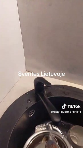 Slay queen’s 👸 (@slay_queens1111111)’s videos with original sound - Slay queen’s 👸