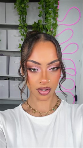 Stunning Makeup Transition: Soft Glam Look Revealed!