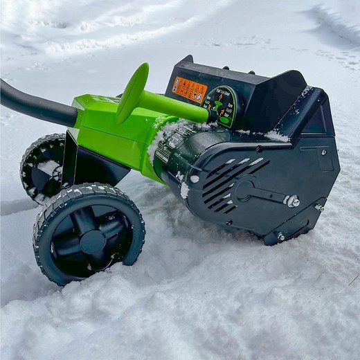 We Tried the Earthwise Electric Snow Shovel for Two Years—Here’s How It Held Up