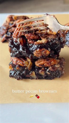 Comment RECIPE for the full recipe! These Pecan Brownies are rich, decadent, indulgent, and crunchy! The gooey brownies and crunchy pecans provide the best contrast of textures. These brownies are a fun twist on classic fudge brownies. The buttery pecans add the perfect topping! ▢ grass fed butter ▢ coconut sugar or granulated sugar ▢ eggs ▢ gluten free flour ▢ cocoa powder ▢ dark chocolate chips ▢ maple syrup ▢ vanilla ▢ pecan halves . Click the link in my bio or go to my blog and search “Pecan