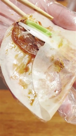 A Master’s Guide to Eating Peking Duck the Right Way