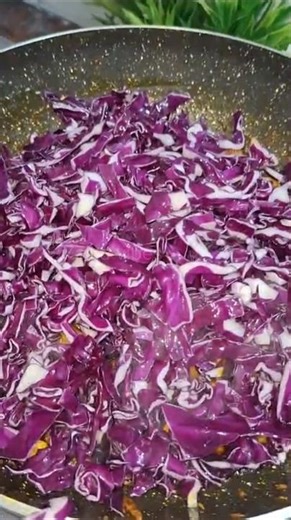 Ruby Cabbage-Fry Antioxidant-Rich Ruby Red Cabbage Recipe | Healthy and tasty with lots of nutrition