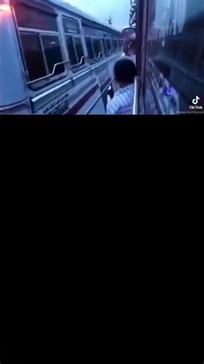 koggala bus race to Colombo