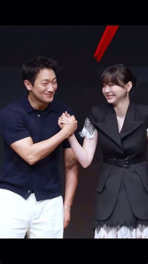 𝗦𝗢𝗡𝗦𝗨𝗞𝗞𝗨 | Sukku and dami cute 🫠😆 again #sonsukku #손석구 #kimdami #김다미 #ninepuzzle #나인퍼즐 #ninepuzzles | Instagram