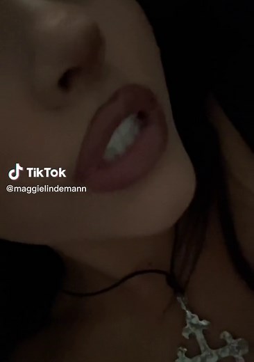 Maggie Lindemann (@maggielindemann)’s video of maggie lindemann makeup