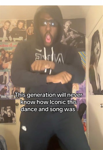 This song had a chokehold on the world 😭😭 #gagnamstyle #nostalgia #2000sthrowback #psy #dancetrend