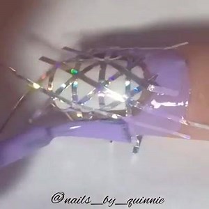 Sei kreativ und probier deine Ideen aus! Mit NailCandi gelingen dir super schöne Naildesigns, kinderleicht: auftragen, drüberlackieren, abziehen, fertig! Hol dir jetzt das Special Edition Kit mit 2 NailCandis und gratis Extras, wie zB Sticker und Schwämmchen. Erhältlich unter diesem Link: http://amzn.to/1JxjOVd | NailCandi