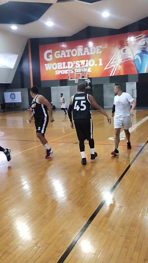 TOO STRONG! ! #SGG #sundayballgame #40up #DivisionA #stillgotgame | SGG