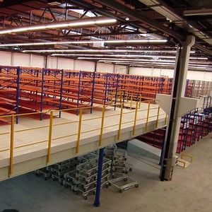 [Hot Item] Ebilmetal Hot Seel Warehouse Industrial Walking Steel Platform Selective Rack