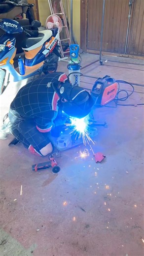 #Bmw #e36 Subframe reinforcement for jack point! Added 3mm plate where I jack it up since the oem steel had deformed, fixed that first. #bil #car #bmwe36 #weld #welding #sveis #sveising | AHKracing