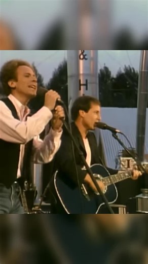 Cazador de Música on Instagram: "🔵Simon & Garfunkel performing “Mrs. Robinson” at The Concert in Central Park (1981).🔵 The song was originally written for the 1967 film “The Graduate,” (plastics!) where it became a key part of the soundtrack and helped define the movie’s cultural impact. Later released as a single, it reached No. 1 on the Billboard Hot 100. The Central Park concert took place on September 19, 1981, in front of more than 500,000 people, marking the duo’s reunion after years apa