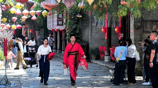 New 'SplendorPlus' debit card launched in time for China's Golden Week