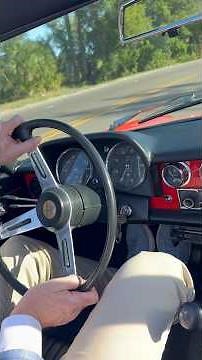 Test driving our 1967 Alfa Romeo Duetto Spider‼️ #alfaromeo #classiccars #convertible #alfa #duetto