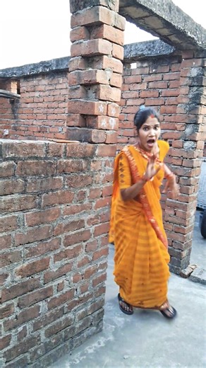 Introducing the "VitaWear SmartBand," a next-generation wearable gadget🎉