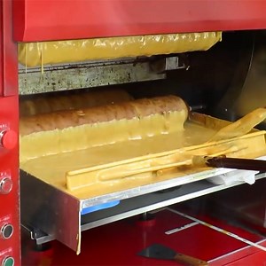 This spinning cake is layered into rings. | Insider Dessert